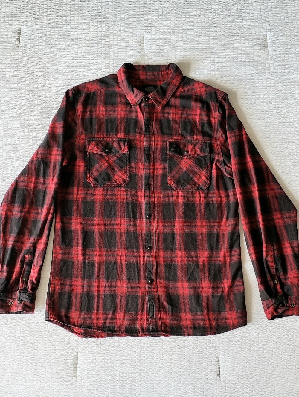 HARLEY-DAVIDSON Men's Plaid Full-Snap LS 2-Pocket Flannel Shirt (L) Black/Red